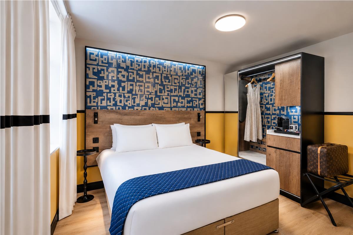 Signature Room